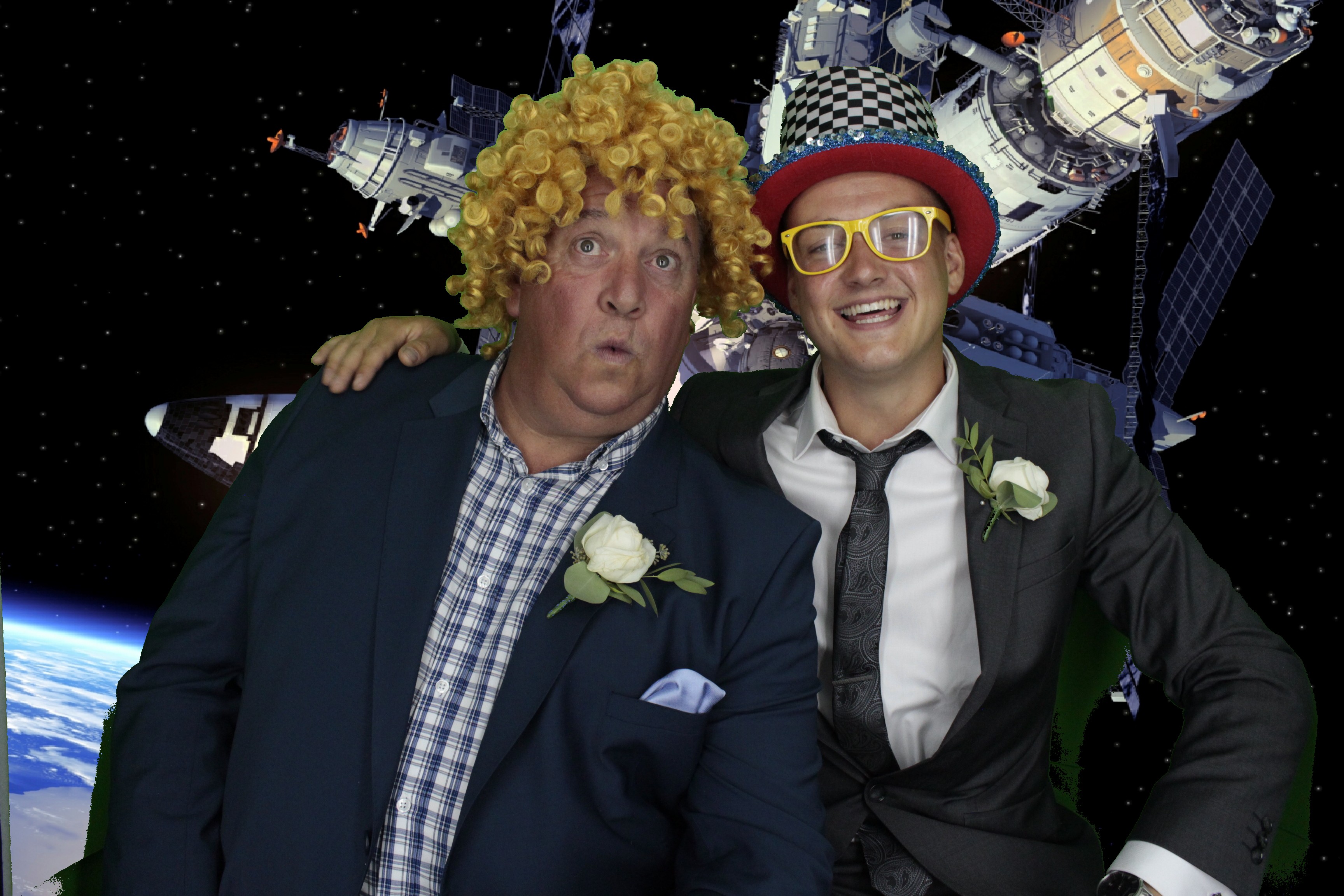 Mr & Mrs Harvey | View more photos from the event at gallery.myphotoboothexperience.co.uk/u/MyPhotoBoothExperienceLtd/Mr-Mrs-Harvey